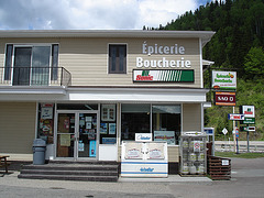 Épicerie / Boucherie - Grocery / Butcher«'s shop.