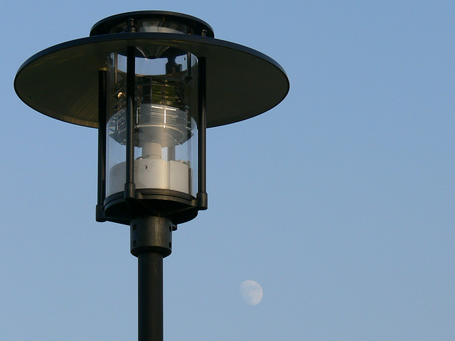 echter und falscher Lichtspender echter und falscher Lichtspender
