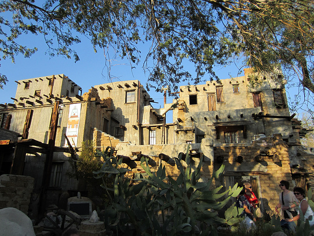Cabot's Pueblo (1009)