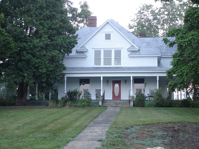 Grande maison typiquement américaine / Maison typique à l'américaine - 15 juillet 2010.