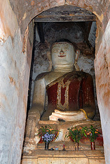 Old Buddha image