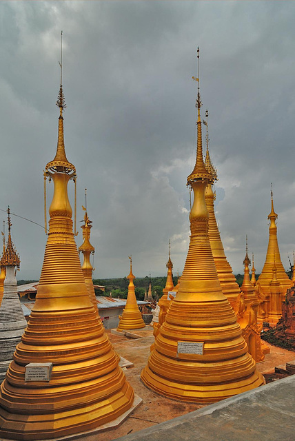 Pagodas as memory shrines