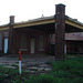 Bâtiment texan abandonné / Seemingly abandoned - Jewett, USA - États-Unis - 6 juillet 2010 -  Photo originale