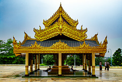 Pavilion outside the Marble Buddha hall