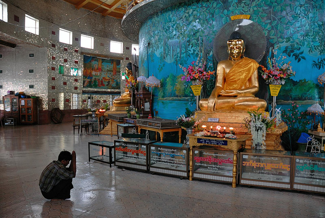 Inside the Kaba Aye Pagoda