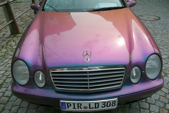 Ein Mercedes als Chamäleon