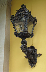 Lampe am Eingang von Schloss Bückeburg