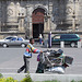 Homeless man with his rolling basket /  Un sans-abri avec son panier roulant - 19 mars 2011.
