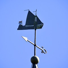 Ship weathervane