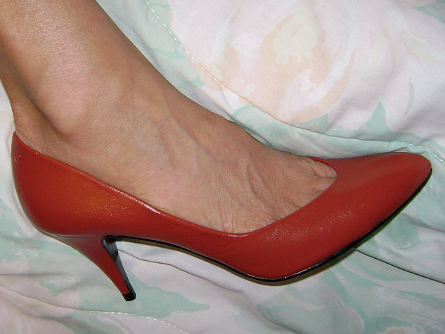 spanish leather, zelcher heels