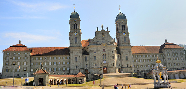 L'Abbaye d'Einsielden (Suisse Centrale)...
