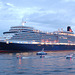 Queen Elisabeth + Queen Mary 2 im Hamburger Hafen!
