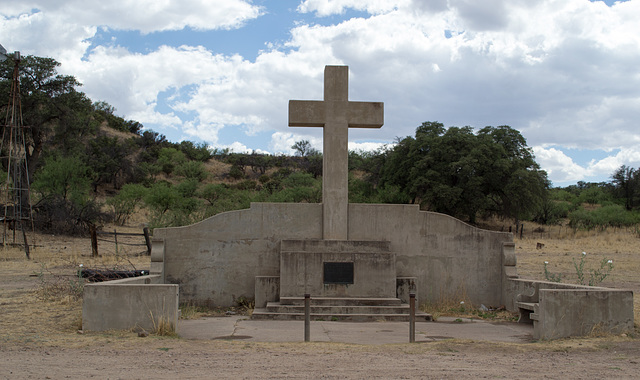 Coronado NF Rt 61 Fray Marcos De Niza monument  (2196)