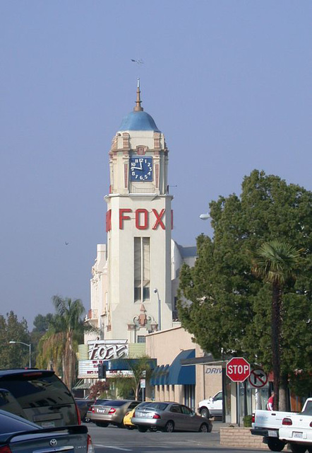 Bakersfield, Fox theatre