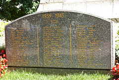 Plako de la monumento al la mortintoj en Les Sables d'Olonne