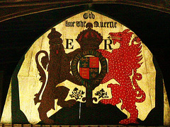 kenninghall norf. c16 royal arms elizabeth i