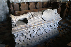 3458 Moccas church: tomb