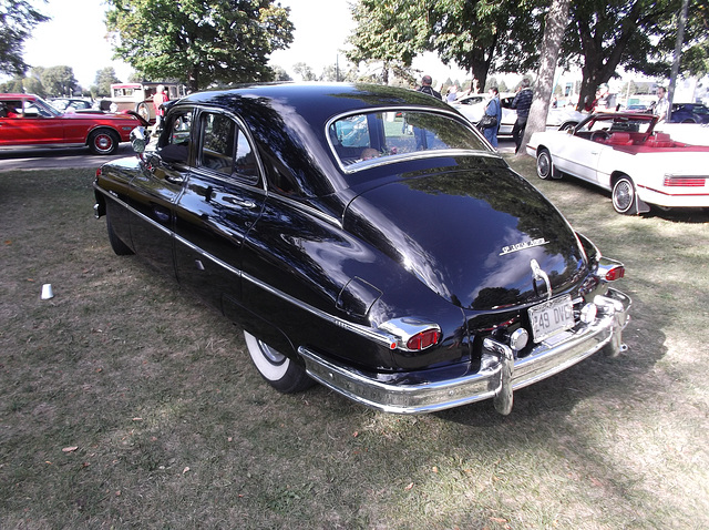 Packard of yester years/Packard d'autrefois