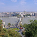 Budapest: panoramo : la rivero Danubo kun ponto