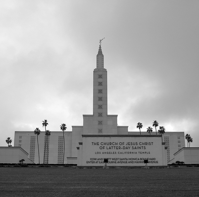 (15-46-18) Great LA Walk - LDS Temple