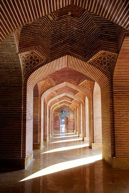 Inside Shah Jahan Mosque, Thatta