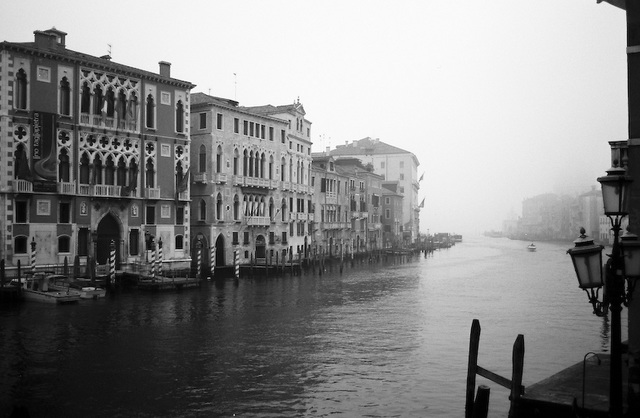 Misty morning (Venice in monochrome 5)