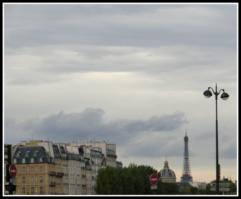 les toits et le ciel de Paris ...