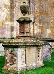 chipping campden 1766 woodward tomb by ed. woodward