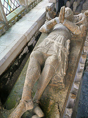 longborough effigy 1325