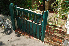 Rotting gate