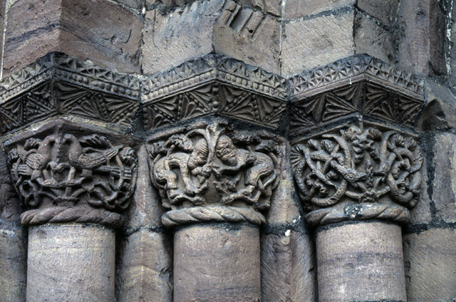 3473 Leominster: detail of west door