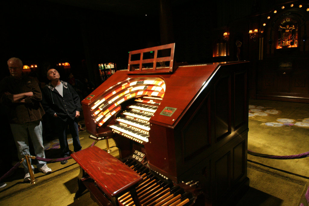 Nethercutt Collection - Wurlitzer Organ (9029)