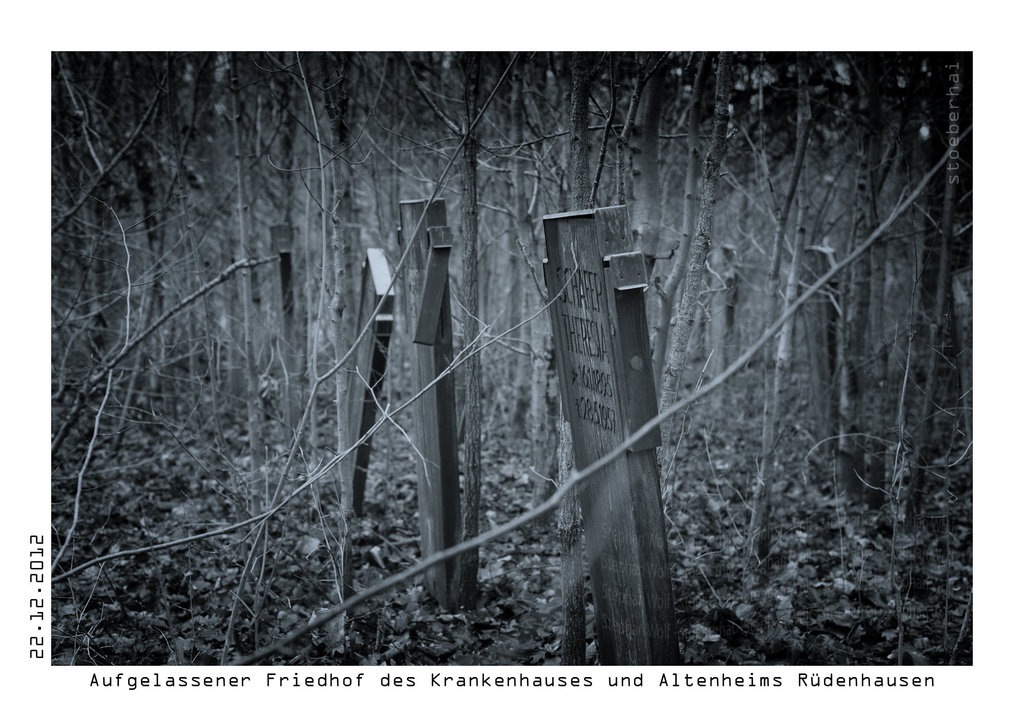 Deconsecrated cemetery in Rüdenhausen