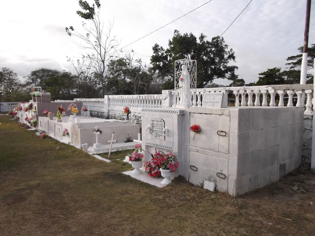 Cimetière Panaméen / Panamanian cemetery.