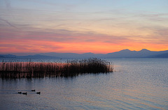 Crépuscule au lac de Neuchâtel....