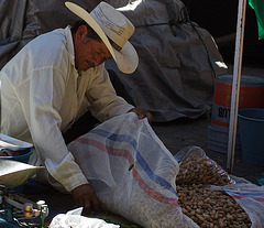 Auf dem Wochenmarkt in Malinalco
