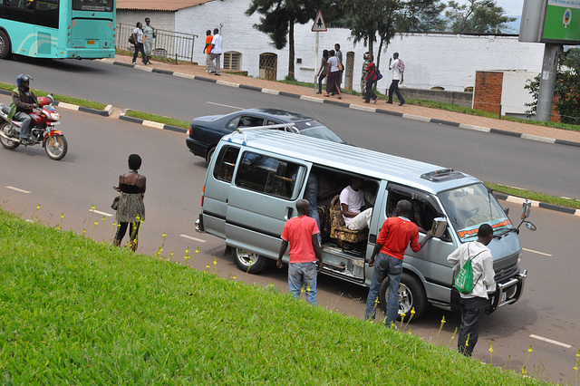 La ĉefa transportilo de Kigali. Kiam plenas, ekveturas