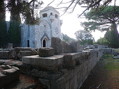 Acropole de Ialysos : temple d'Athéna Polias.
