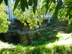 Rhodes antique : entrepôts.