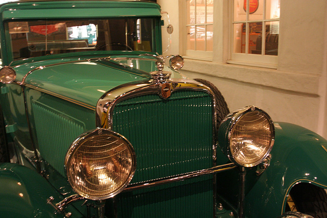 1930 Nash 482R Coupe Twin Ignition Six - Petersen Automotive Museum (7995)