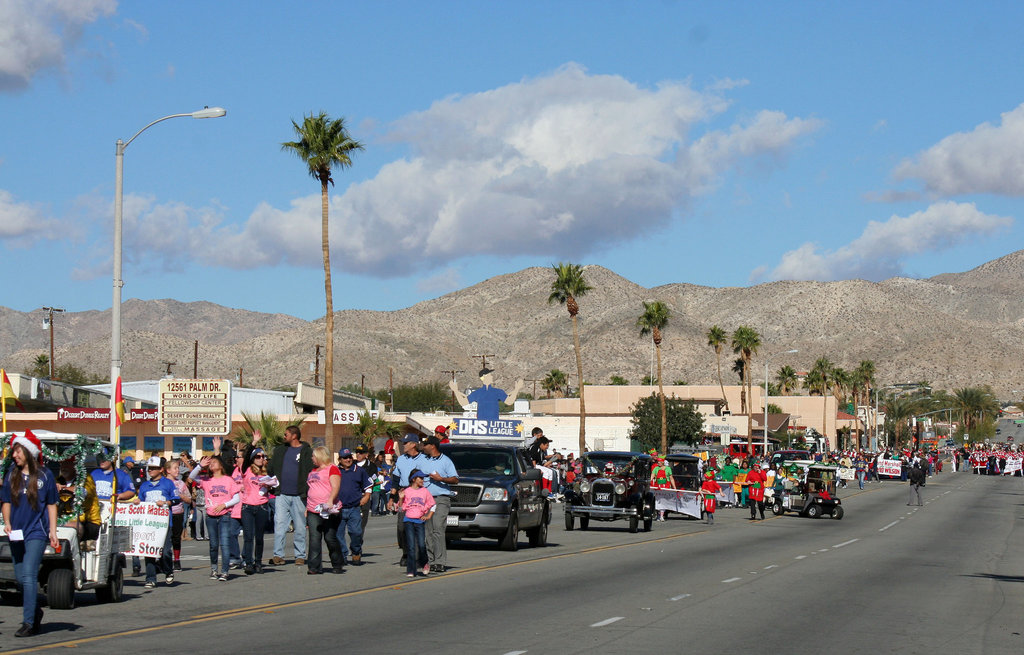 DHS Holiday Parade 2012 (7587)