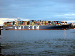 Containerschiff   CMA  CGM   PEGASUS