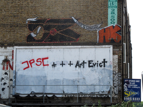 Love 4 London +++ Art Evict