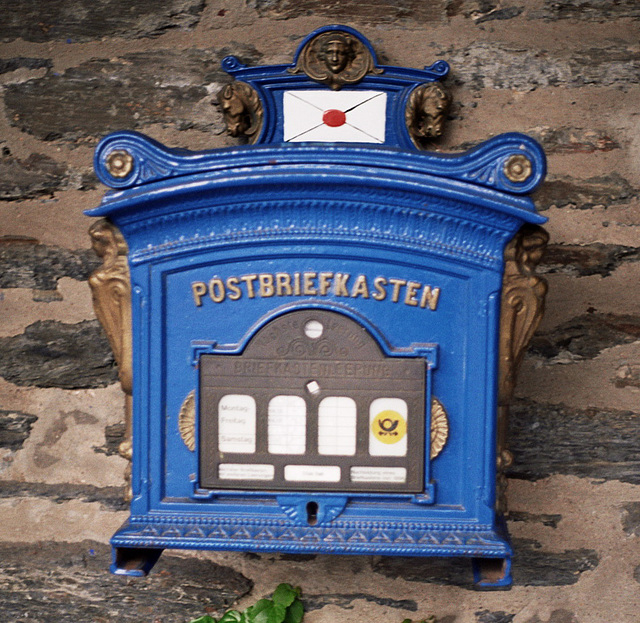 Visiting the Rhine valley in Germany: Letter box in Kaub