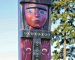 Salish Totem Gateway – Stanley Park, Vancouver, British Columbia