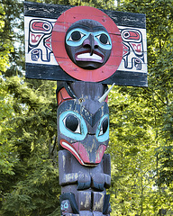 Chief Skedan's Mortuary Pole – Stanley Park, Vancouver, British Columbia