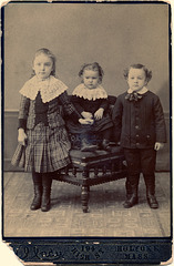 Holyoke Girl with Siblings