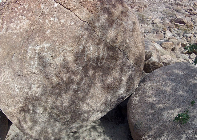 Petroglyphs (114912)