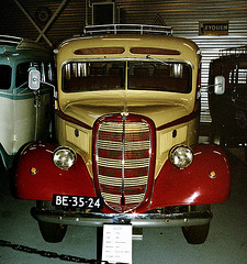 1937 Ford V8 Coach