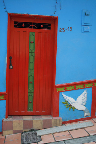 The House Next Door, Guatapé